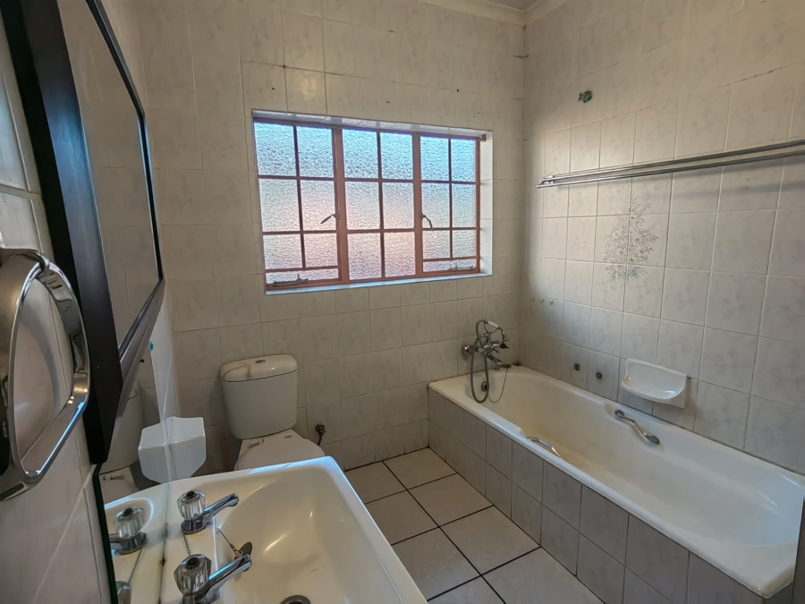 3 Bedroom Property for Sale in Parys Free State
